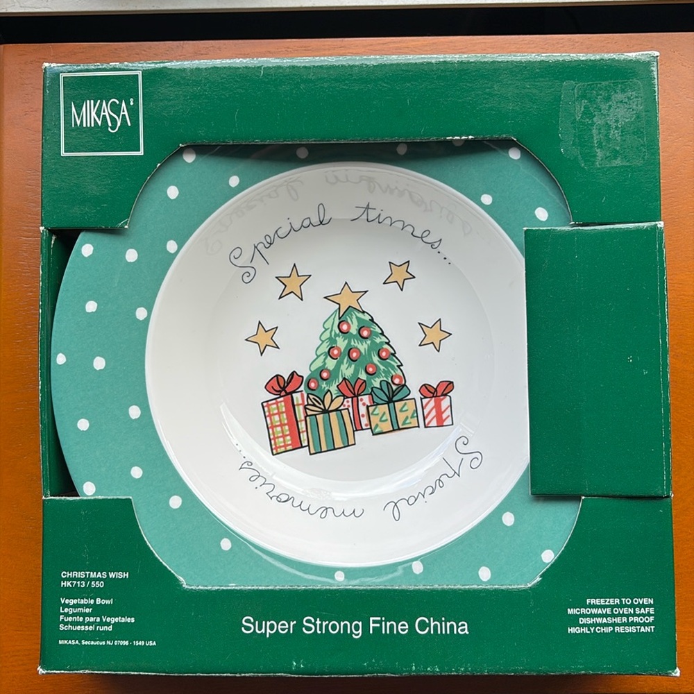 Vintage MIKASA Christmas vegetable serving bowl